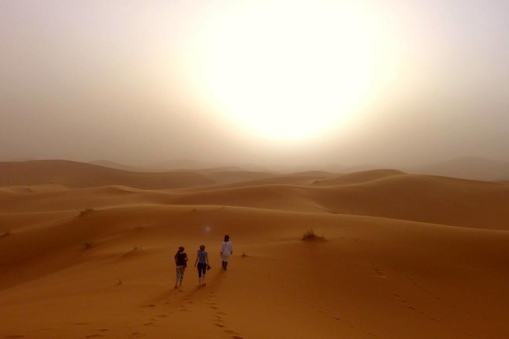 Merzouga Camp And Hostel Camera foto