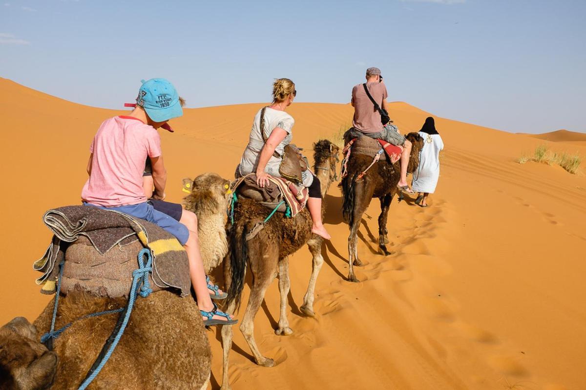 Merzouga Camp And Hostel Esterno foto